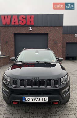 Внедорожник / Кроссовер Jeep Compass 2018 в 