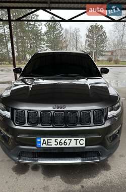 Внедорожник / Кроссовер Jeep Compass 2017 в Запорожье