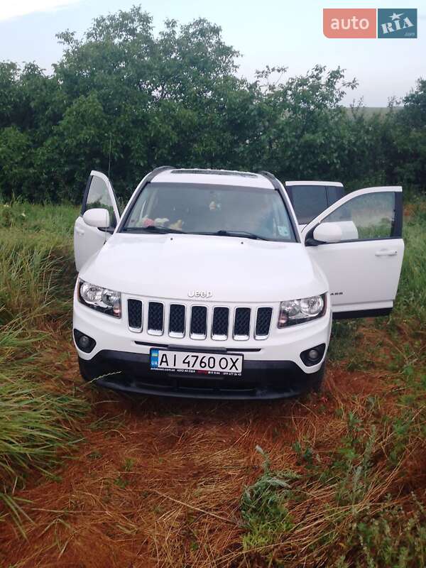 Внедорожник / Кроссовер Jeep Compass 2016 в Вышгороде фото 7 Внедорожник / Кроссовер Jeep Compass 2016 в Вышгороде