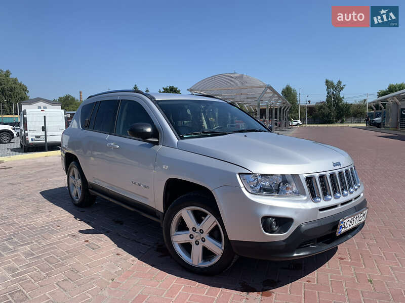 Внедорожник / Кроссовер Jeep Compass 2011 в Ровно