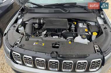 Позашляховик / Кросовер Jeep Compass 2024 в 