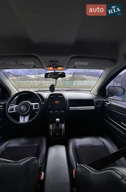 Внедорожник / Кроссовер Jeep Compass 2016 в 