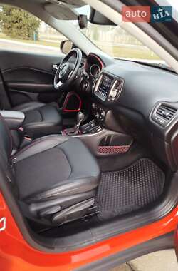 Внедорожник / Кроссовер Jeep Compass 2019 в 