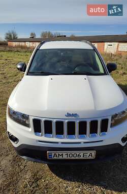 Внедорожник / Кроссовер Jeep Compass 2016 в Радомышле