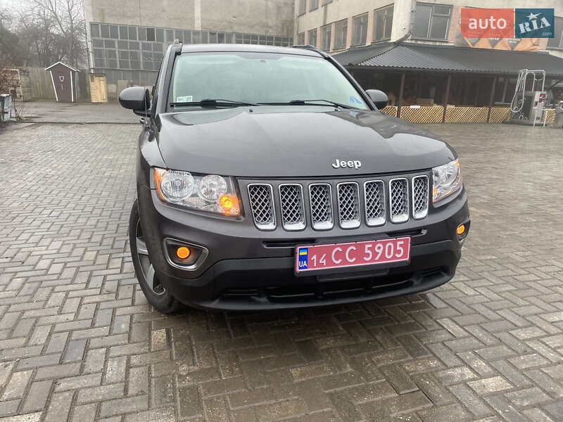 Внедорожник / Кроссовер Jeep Compass 2016 в Киеве