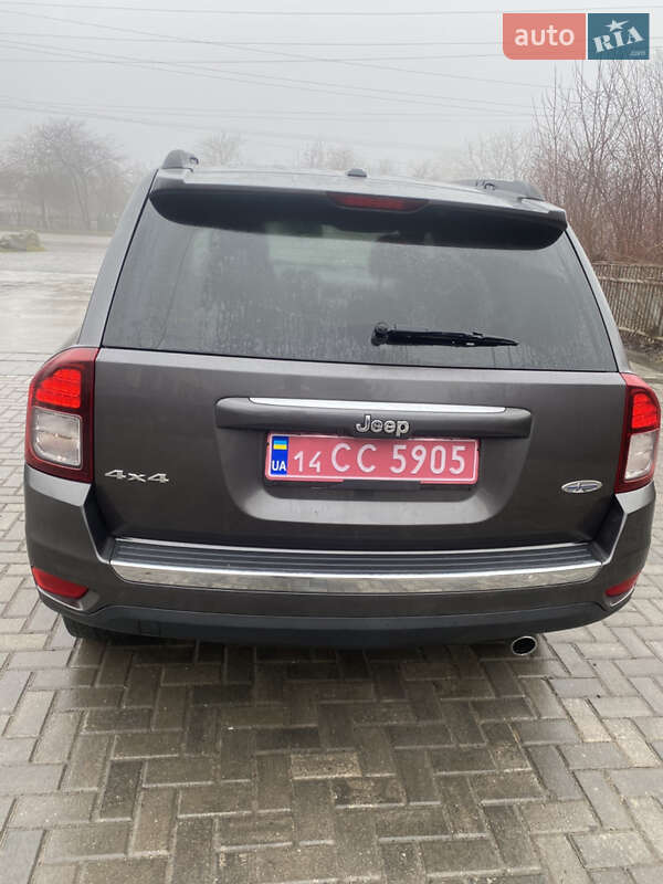 Внедорожник / Кроссовер Jeep Compass 2016 в Киеве