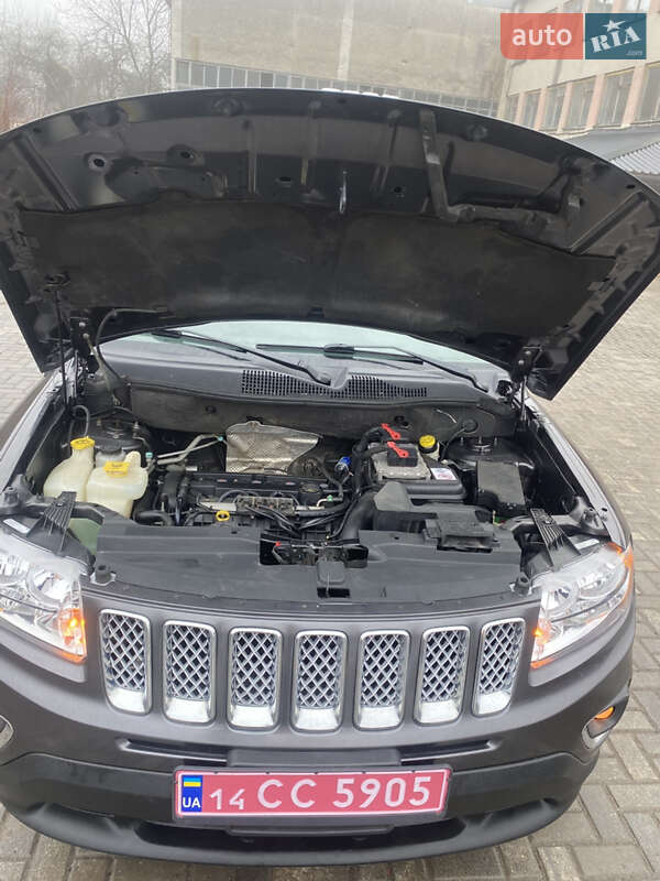 Внедорожник / Кроссовер Jeep Compass 2016 в Киеве