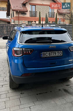 Внедорожник / Кроссовер Jeep Compass 2017 в 