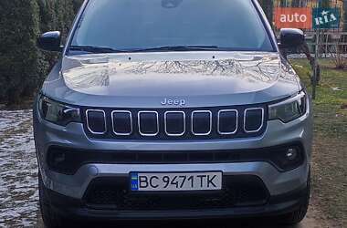 Позашляховик / Кросовер Jeep Compass 2022 в 