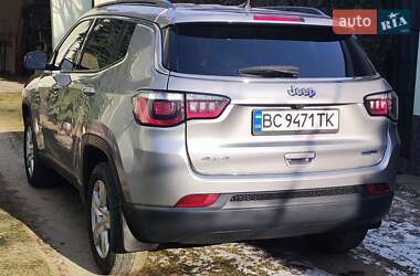 Позашляховик / Кросовер Jeep Compass 2022 в 