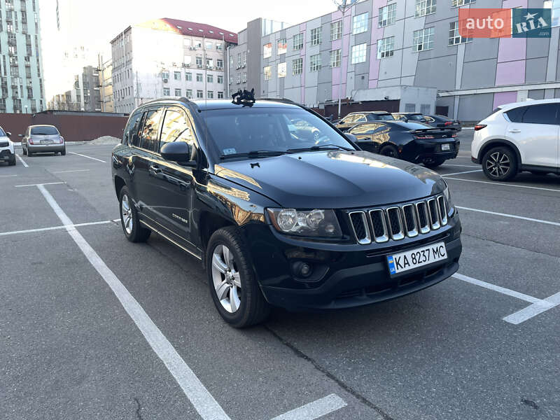 Внедорожник / Кроссовер Jeep Compass 2014 в Киеве