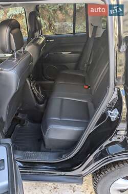 Внедорожник / Кроссовер Jeep Compass 2014 в 