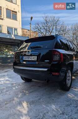 Внедорожник / Кроссовер Jeep Compass 2014 в 