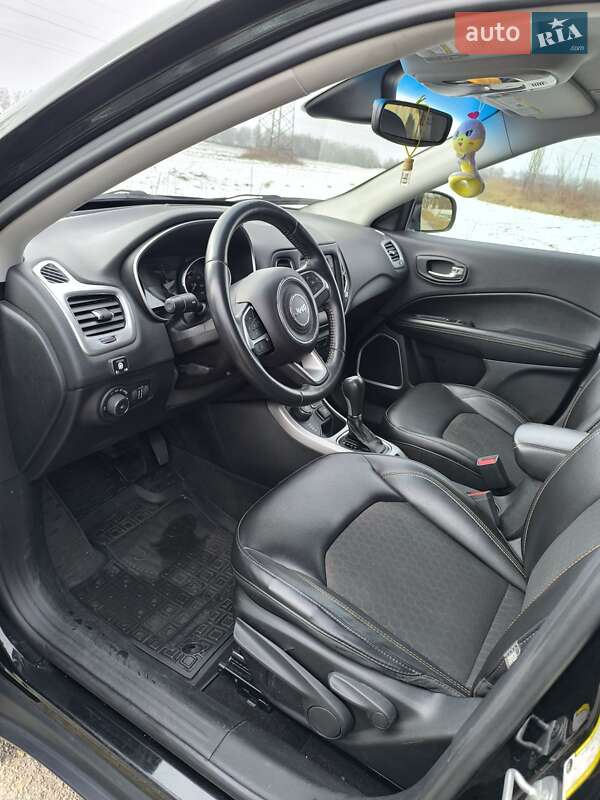 Внедорожник / Кроссовер Jeep Compass 2017 в Киеве фото 23 Внедорожник / Кроссовер Jeep Compass 2017 в Киеве