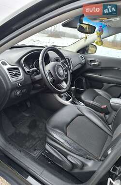 Внедорожник / Кроссовер Jeep Compass 2017 в 
