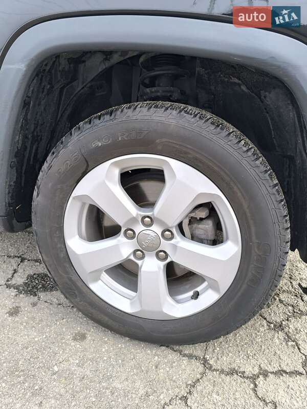 Внедорожник / Кроссовер Jeep Compass 2017 в Киеве фото 32 Внедорожник / Кроссовер Jeep Compass 2017 в Киеве