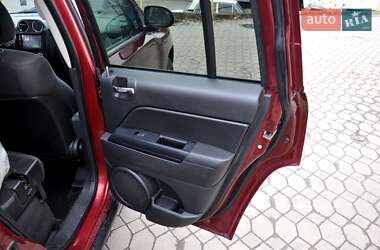 Внедорожник / Кроссовер Jeep Compass 2013 в 