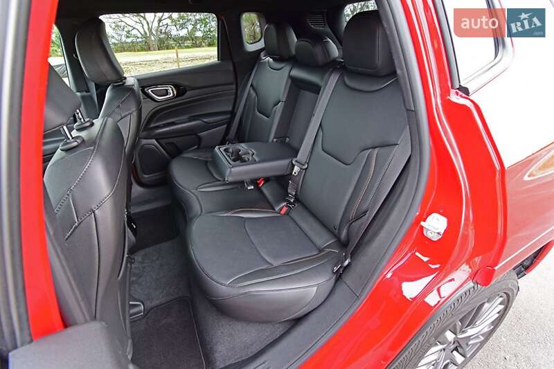 Внедорожник / Кроссовер Jeep Compass 2022 в Киеве