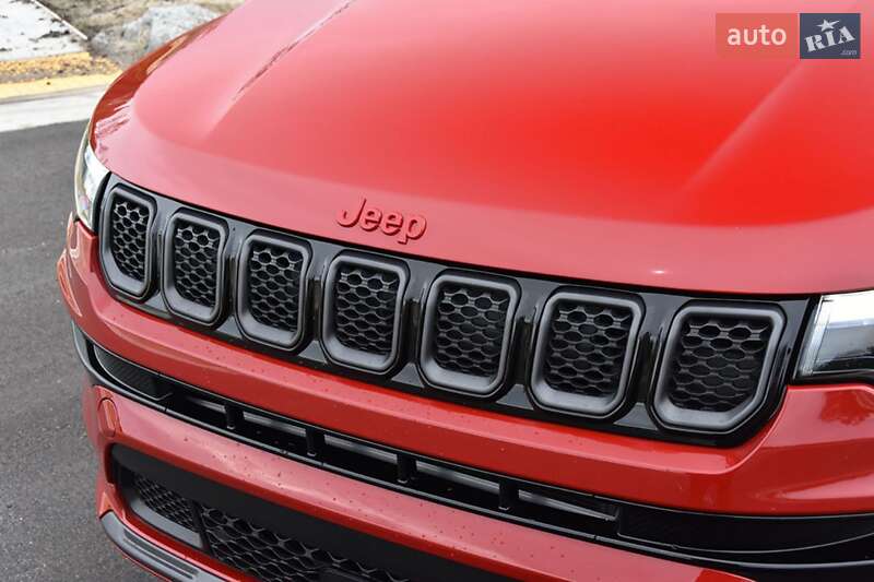 Внедорожник / Кроссовер Jeep Compass 2022 в Киеве