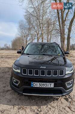 Внедорожник / Кроссовер Jeep Compass 2018 в 