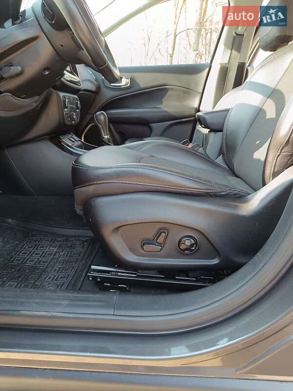 Внедорожник / Кроссовер Jeep Compass 2020 в Прилуках