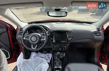 Позашляховик / Кросовер Jeep Compass 2019 в 