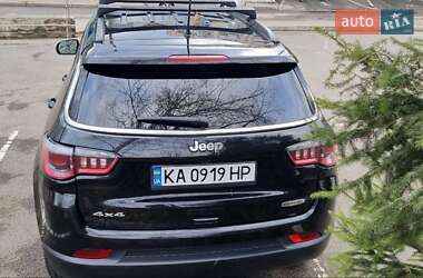 Внедорожник / Кроссовер Jeep Compass 2018 в 
