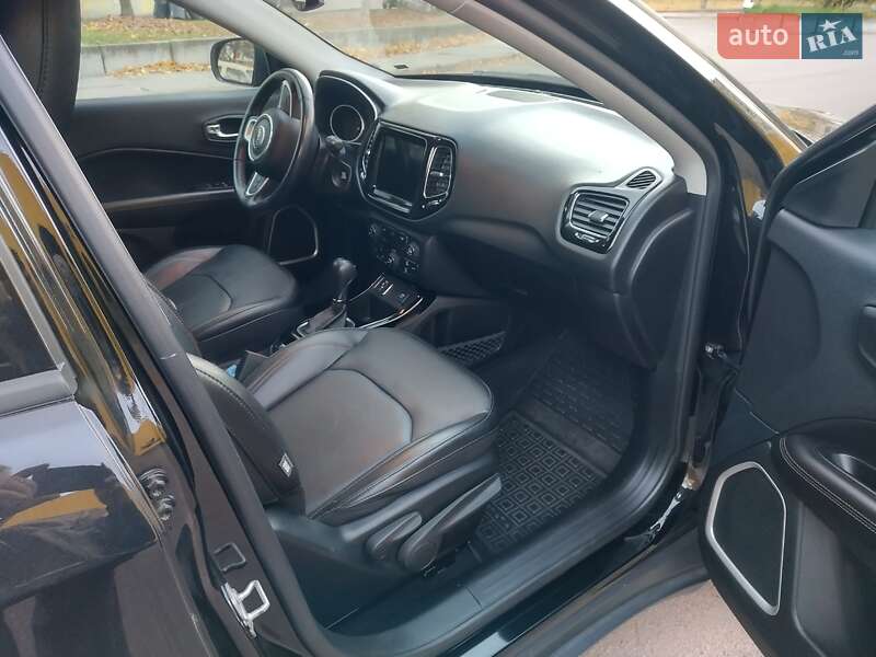 Внедорожник / Кроссовер Jeep Compass 2020 в Киеве
