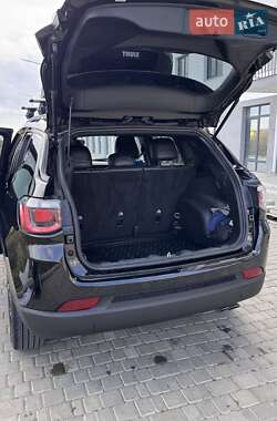 Внедорожник / Кроссовер Jeep Compass 2022 в 