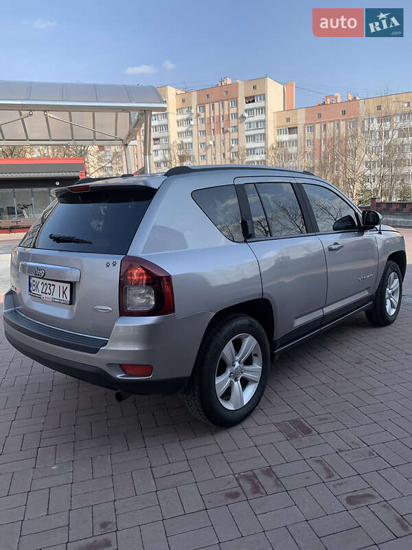 Внедорожник / Кроссовер Jeep Compass 2016 в Ровно фото 5 Внедорожник / Кроссовер Jeep Compass 2016 в Ровно