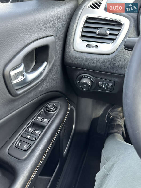 Внедорожник / Кроссовер Jeep Compass 2020 в Броварах