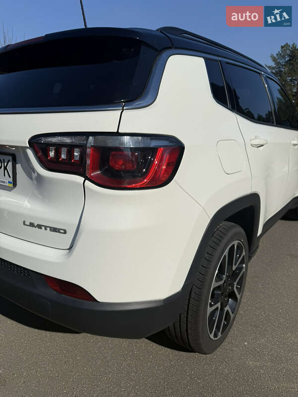 Внедорожник / Кроссовер Jeep Compass 2019 в Киеве