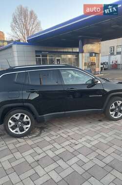 Внедорожник / Кроссовер Jeep Compass 2019 в 