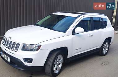 Внедорожник / Кроссовер Jeep Compass 2014 в 