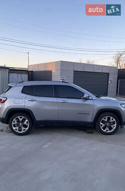Позашляховик / Кросовер Jeep Compass 2020 в 