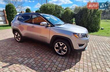 Внедорожник / Кроссовер Jeep Compass 2018 в 
