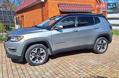 Внедорожник / Кроссовер Jeep Compass 2018 в 