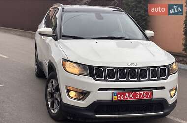 Позашляховик / Кросовер Jeep Compass 2019 в 