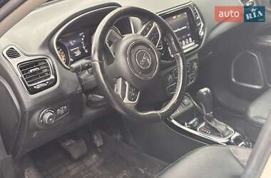 Позашляховик / Кросовер Jeep Compass 2019 в 