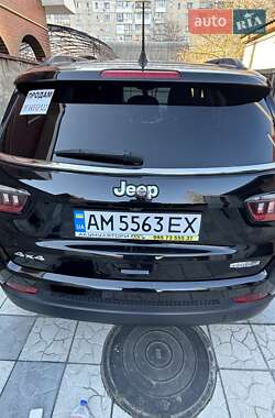 Внедорожник / Кроссовер Jeep Compass 2018 в 