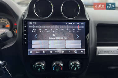 Внедорожник / Кроссовер Jeep Compass 2014 в 