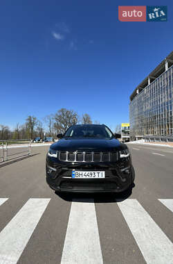 Внедорожник / Кроссовер Jeep Compass 2017 в 