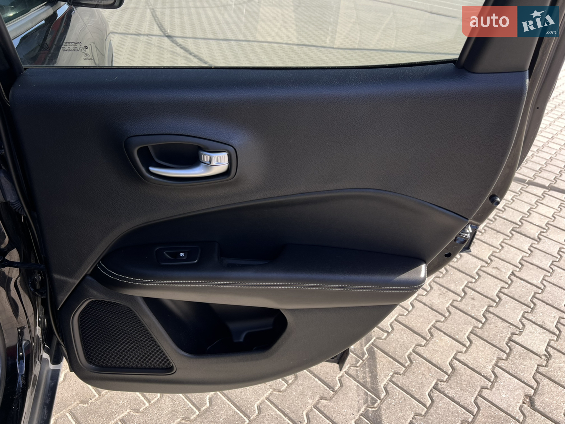 2020 Jeep Compass - мініатюра 33