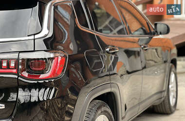Внедорожник / Кроссовер Jeep Compass 2022 в 