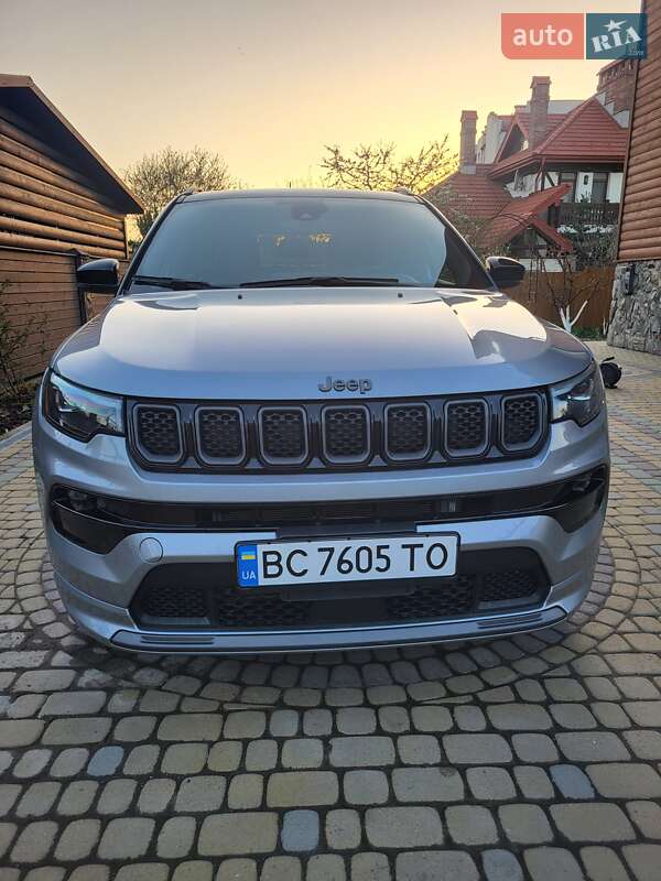 Внедорожник / Кроссовер Jeep Compass 2023 в 