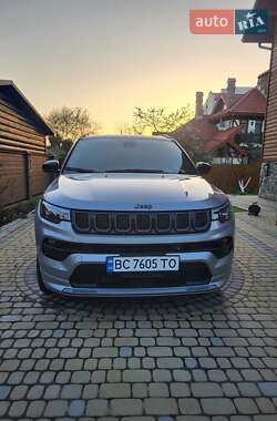 Внедорожник / Кроссовер Jeep Compass 2023 в 