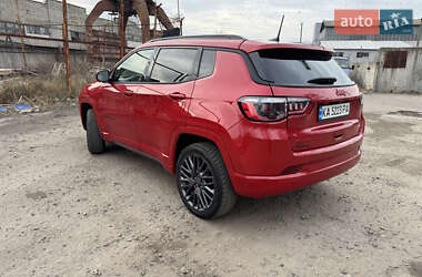 Внедорожник / Кроссовер Jeep Compass 2022 в 