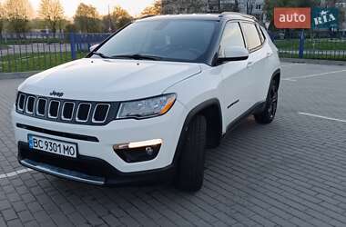 Внедорожник / Кроссовер Jeep Compass 2018 в 