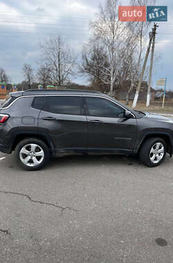 Внедорожник / Кроссовер Jeep Compass 2017 в 