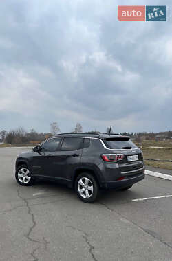 Внедорожник / Кроссовер Jeep Compass 2017 в 